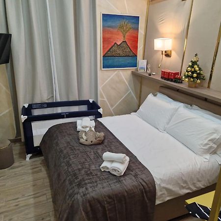 Appartement La Dimora Nei Presepi In San Gregorio à Naples Extérieur photo