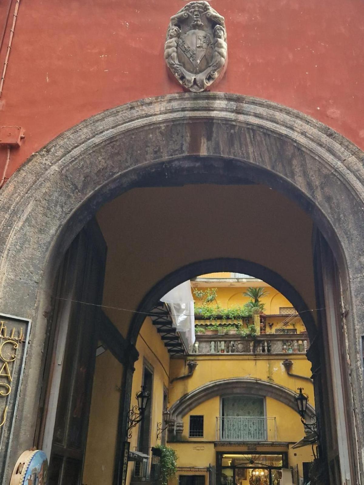 Appartement La Dimora Nei Presepi In San Gregorio à Naples Extérieur photo