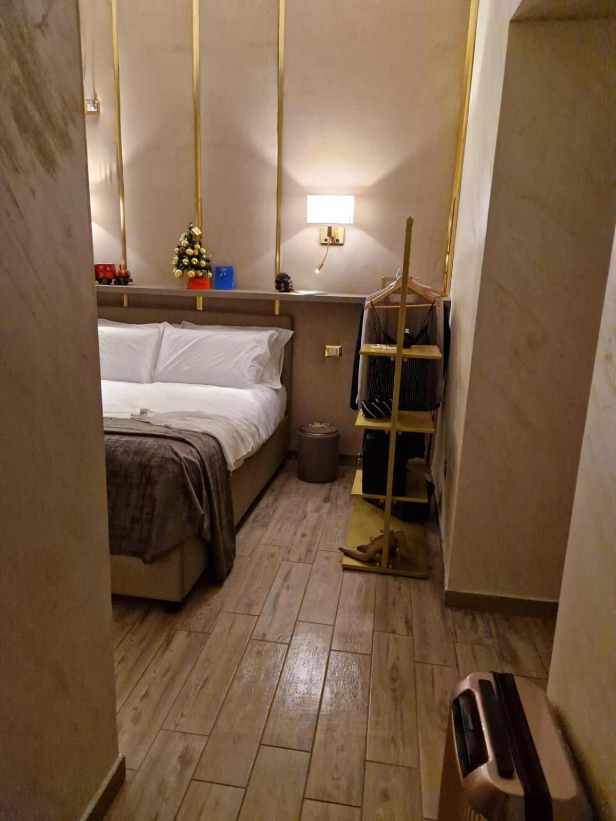Appartement La Dimora Nei Presepi In San Gregorio à Naples Extérieur photo